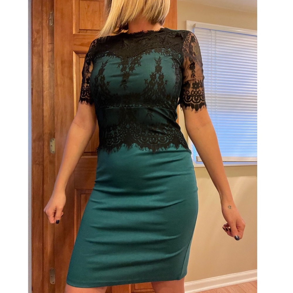 Elegant Green Lace-Overlay Midi Dress